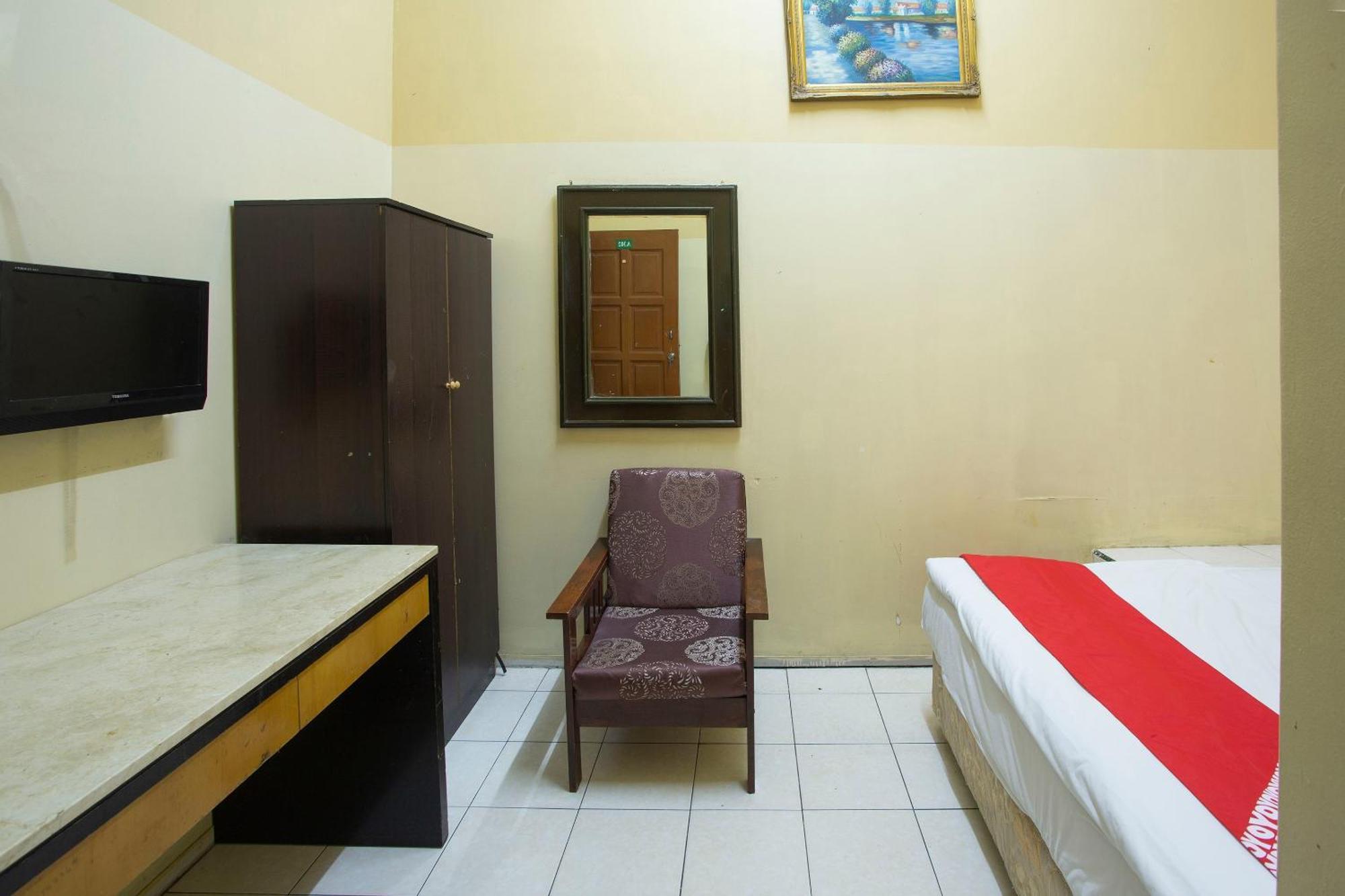 Spot On 90137 Casavilla Hotel Pudu Куала-Лумпур Экстерьер фото