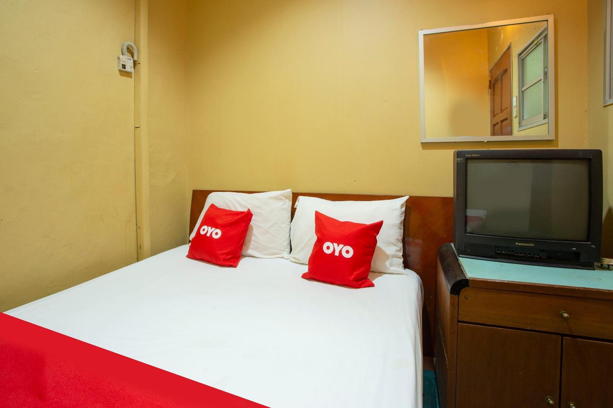 Spot On 90137 Casavilla Hotel Pudu Куала-Лумпур Экстерьер фото