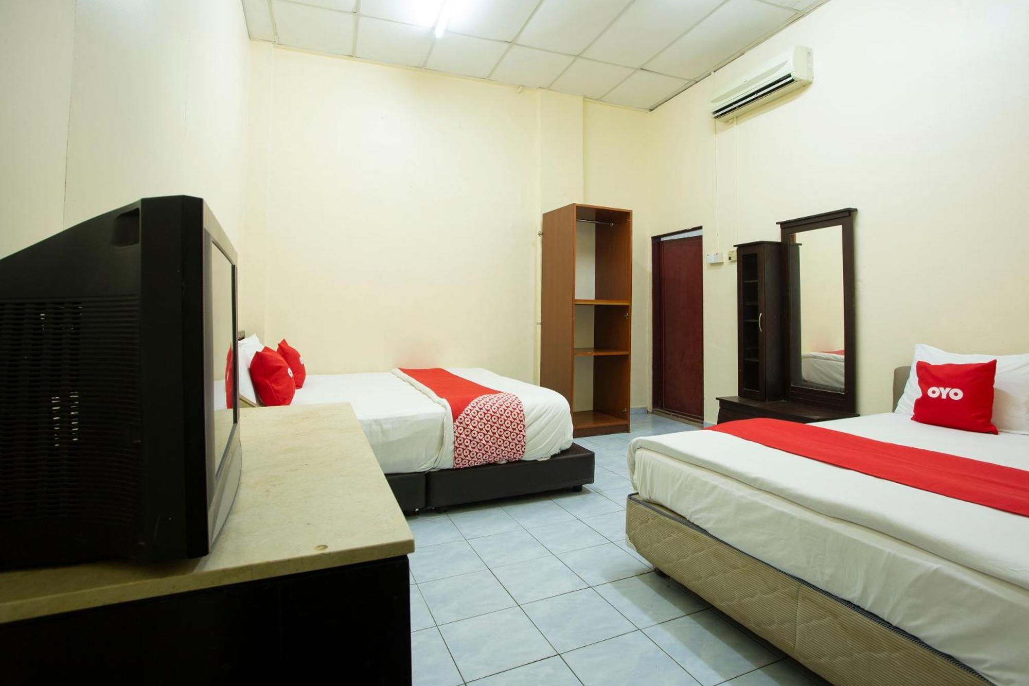 Spot On 90137 Casavilla Hotel Pudu Куала-Лумпур Экстерьер фото