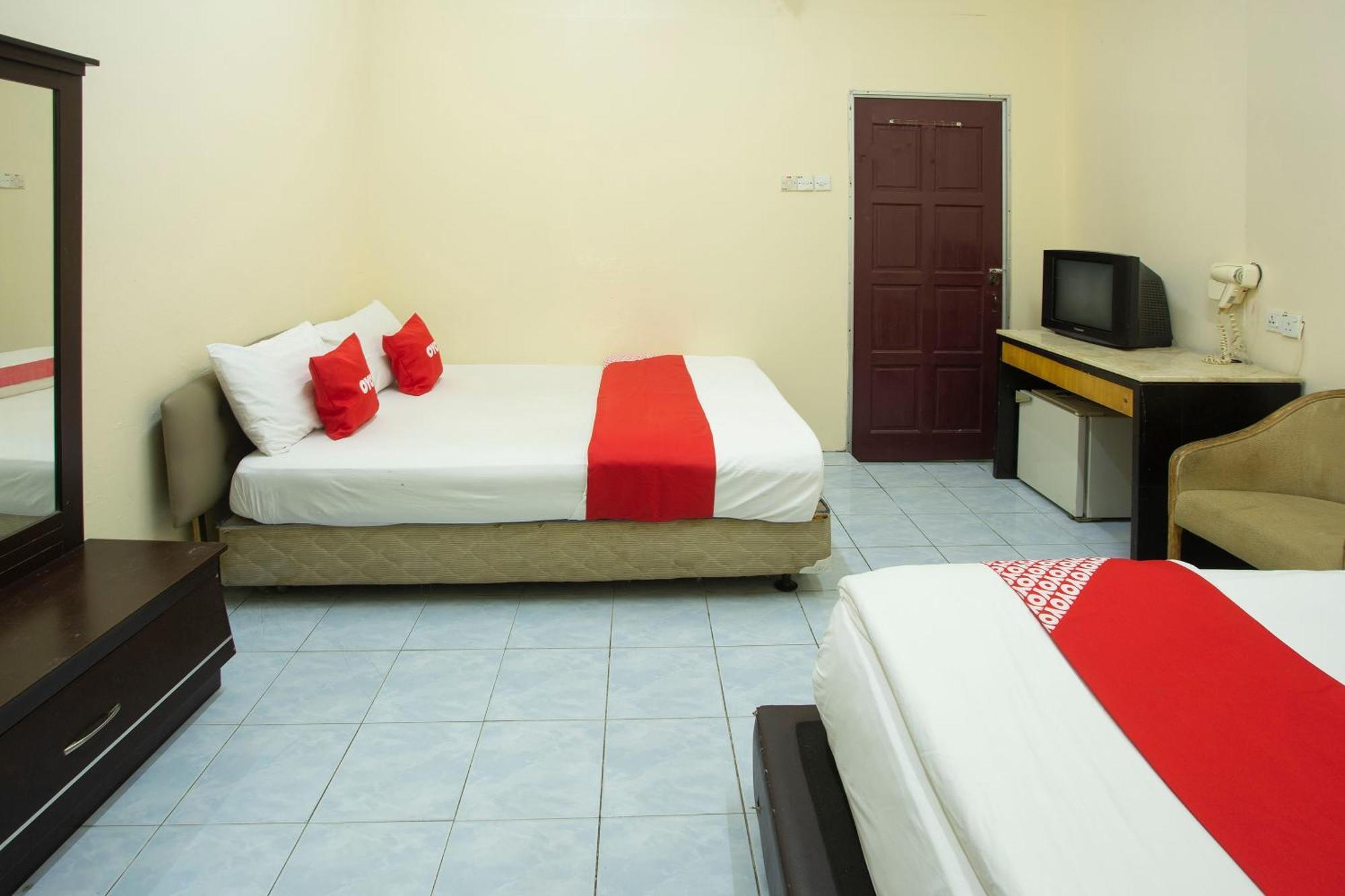 Spot On 90137 Casavilla Hotel Pudu Куала-Лумпур Экстерьер фото